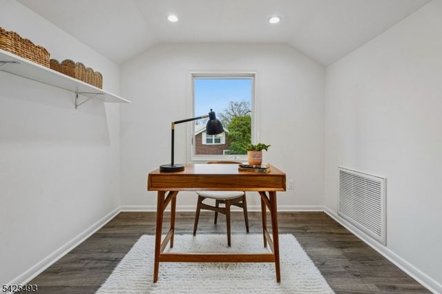 605 Mountain Dr, South Orange Village Twp., NJ 07079