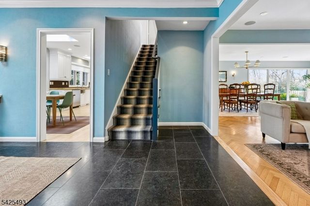 605 Mountain Dr, South Orange Village Twp., NJ 07079