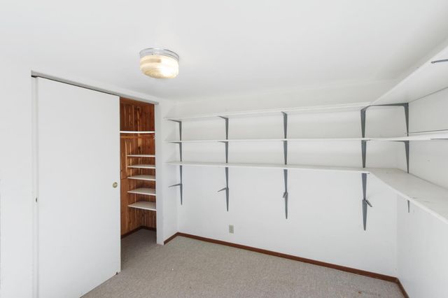 9924 Meadow Oak Cir, Elk Grove, CA 95624