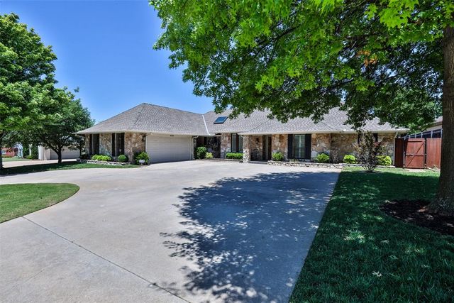 3133 Birch Bark Lane, Oklahoma City, OK 73120