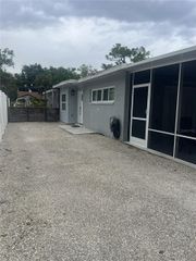 1742 8TH STREET, Sarasota, FL 34236