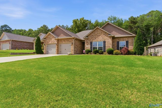 191 Somerton Drive, Huntsville, AL 35811