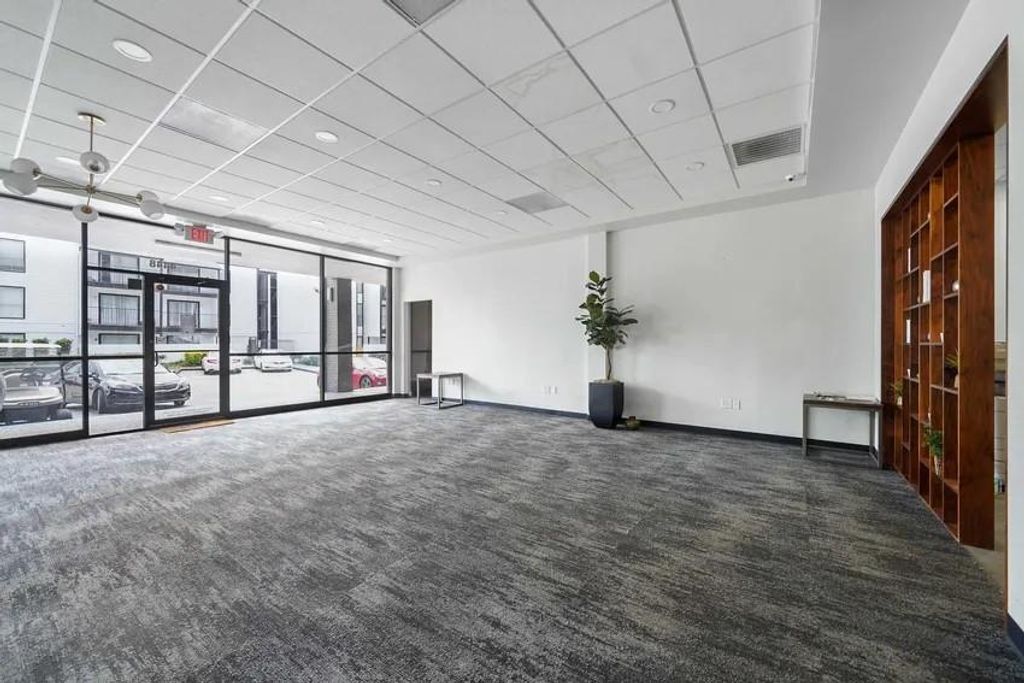 4400 Memorial Drive 14-2094, Houston, TX 77007
