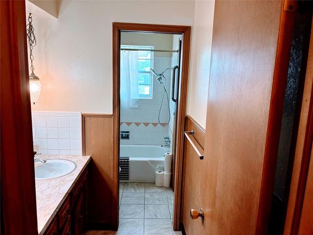 2013 Albert Drive, Oklahoma City, OK 73130