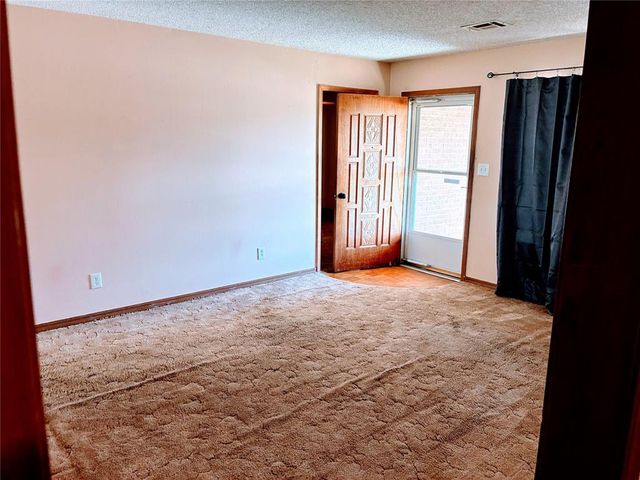 2013 Albert Drive, Oklahoma City, OK 73130