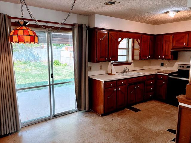 2013 Albert Drive, Oklahoma City, OK 73130