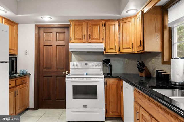 2413 CLOVER LN, Millville, NJ 08332