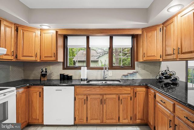 2413 CLOVER LN, Millville, NJ 08332