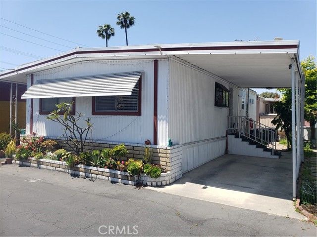 3929 W 5th Street 16, Santa Ana, CA 92703