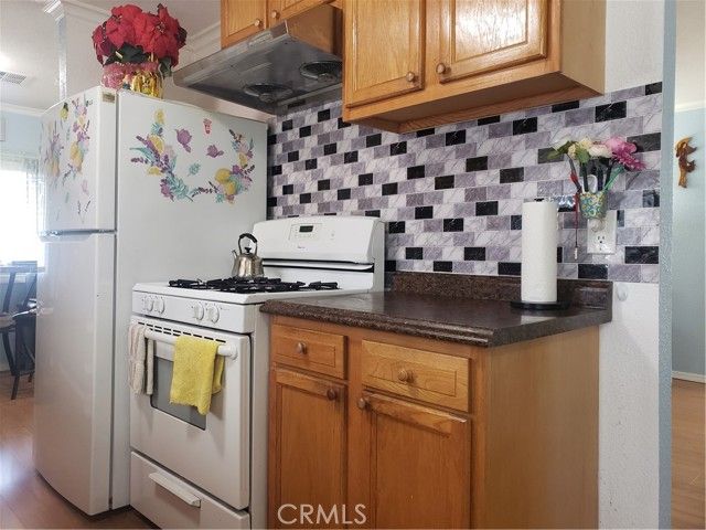 3929 W 5th Street 16, Santa Ana, CA 92703