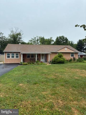 1001 JEFFREY DR, Southampton, PA 18966
