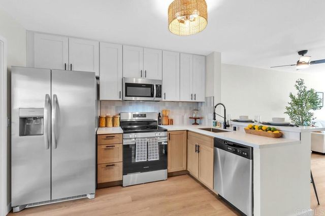 10107 Peaceful Court, Santee, CA 92071