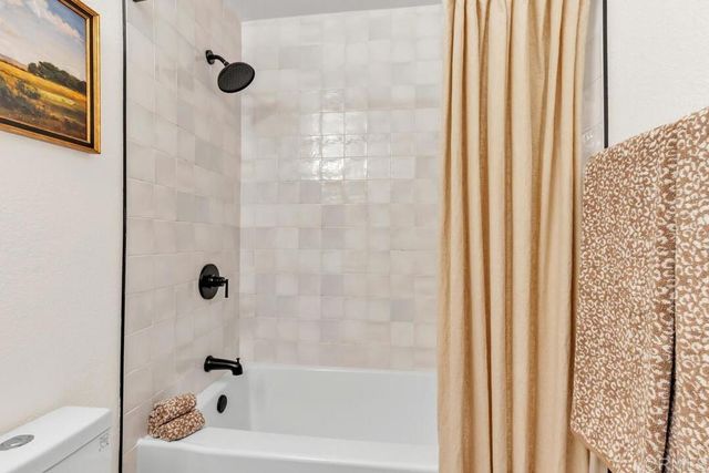 10107 Peaceful Court, Santee, CA 92071