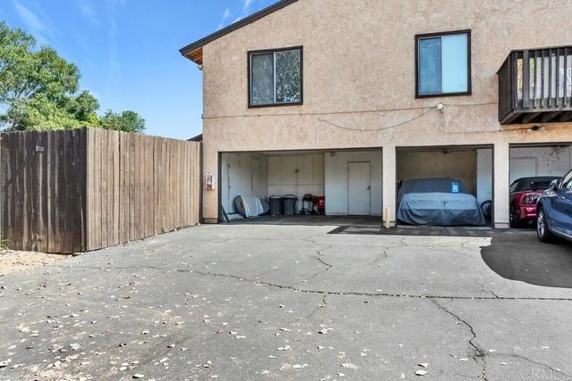 10107 Peaceful Court, Santee, CA 92071