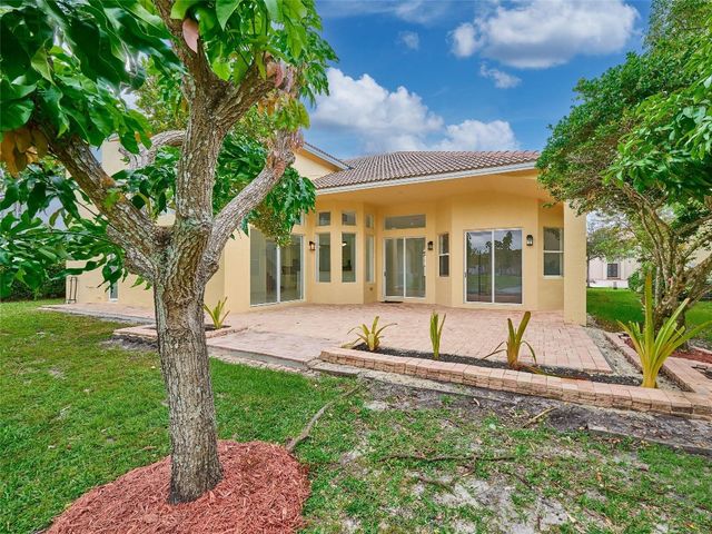 7127 Pinecreek Way, Coconut Creek, FL 33073