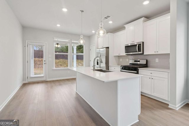 304 Abbotts Crossing Circle, Conyers, GA 30094