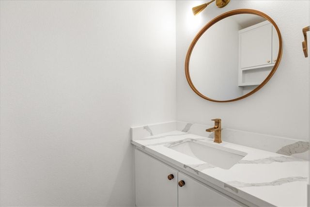 8 Selkirk Circle, Bella Vista, AR 72715