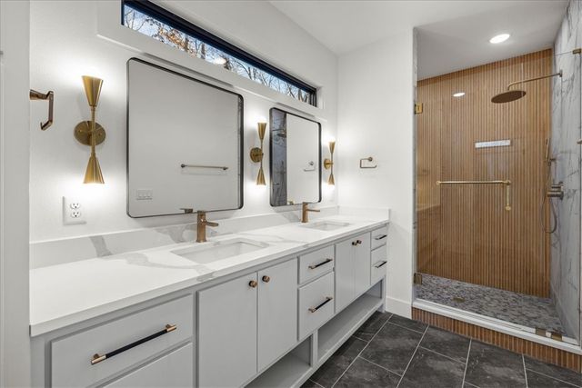 8 Selkirk Circle, Bella Vista, AR 72715