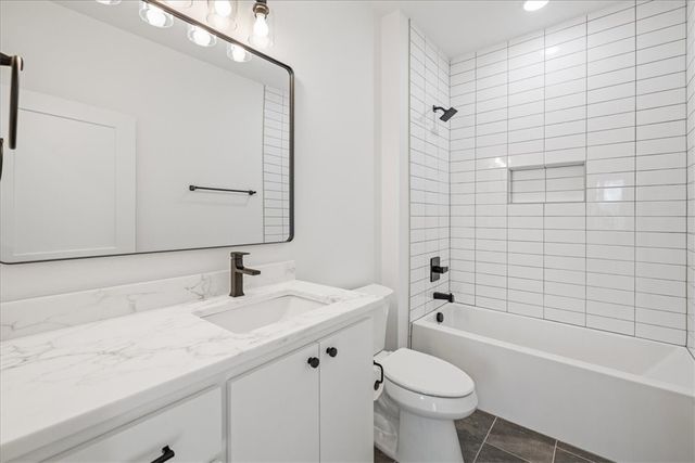 8 Selkirk Circle, Bella Vista, AR 72715