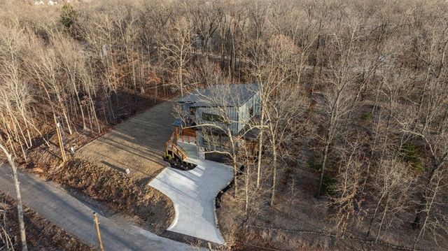 8 Selkirk Circle, Bella Vista, AR 72715