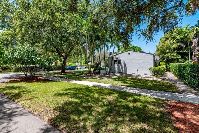 989 Eastward Drive, Miami Springs, FL 33166