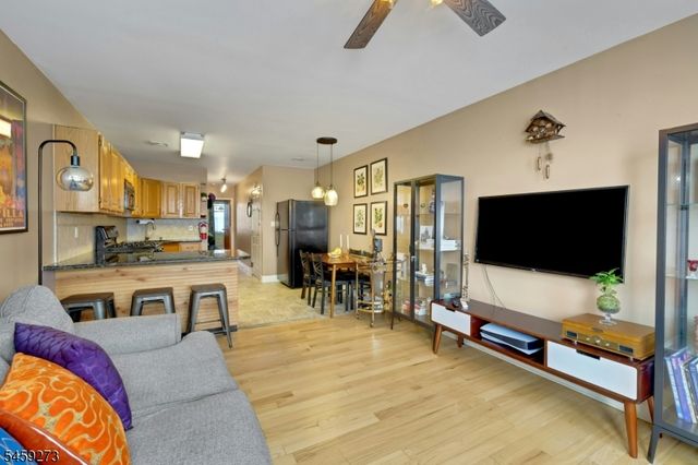 9039 Palisade Ave 4, North Bergen Twp., NJ 07047