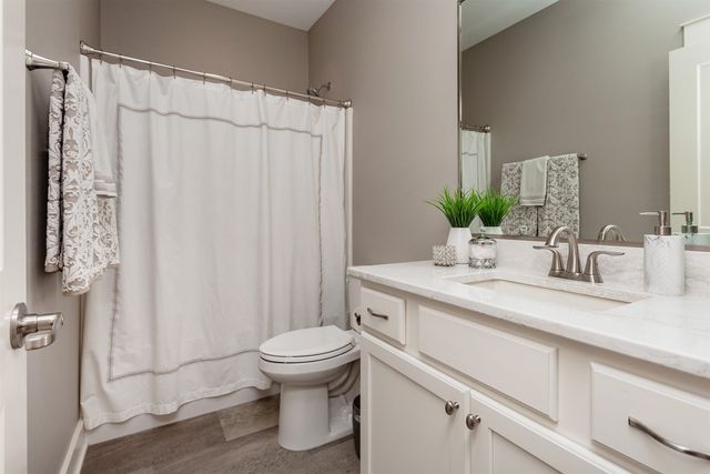 2319 N 9th Court, Indianola, IA 50125