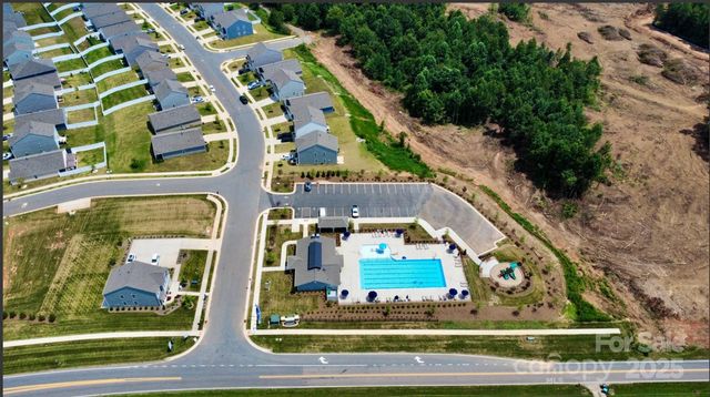 108 Pecan Grove Lane, Statesville, NC 28677