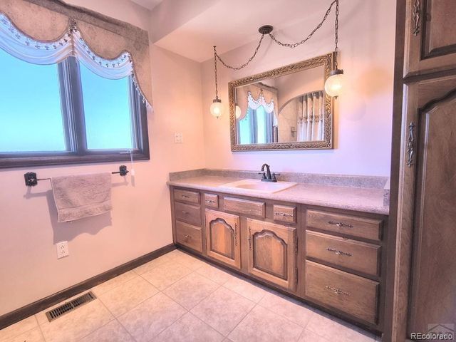 7710 Charles St, Colorado City, CO 81019