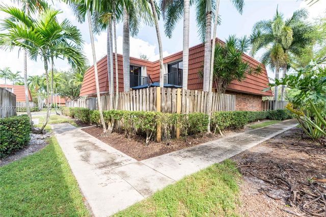 9844 NW 6th Ct 9844, Plantation, FL 33324