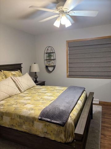 908 2nd AVENUE E, Holmen, WI 54636