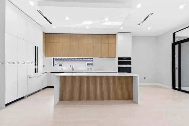 1637 Monroe St, Hollywood, FL 33020