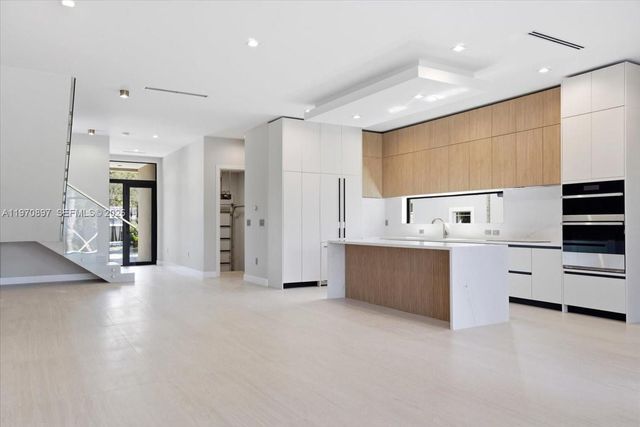 1637 Monroe St, Hollywood, FL 33020