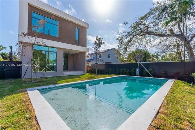 1637 Monroe St, Hollywood, FL 33020