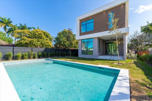 1637 Monroe St, Hollywood, FL 33020