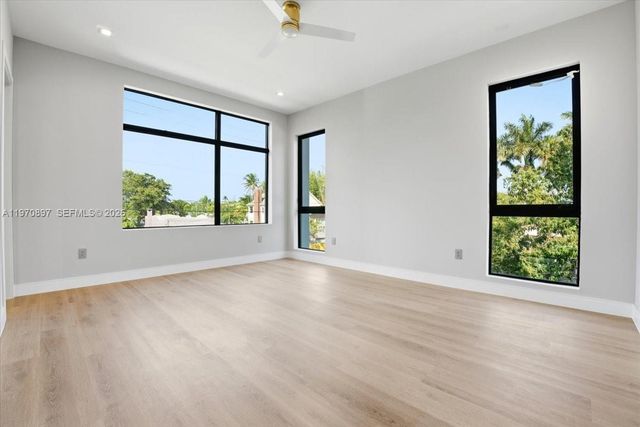 1637 Monroe St, Hollywood, FL 33020