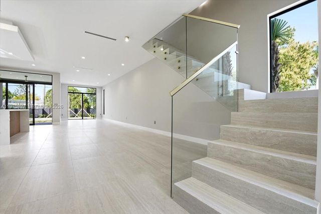 1637 Monroe St, Hollywood, FL 33020