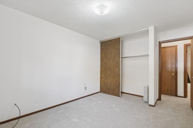 14620 Garrett Avenue 104, Apple Valley, MN 55124