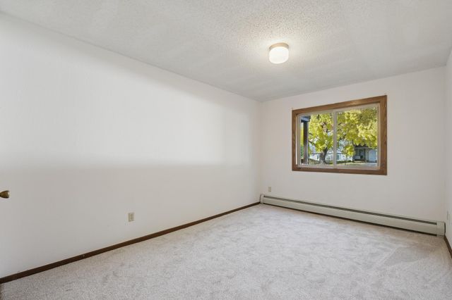 14620 Garrett Avenue 104, Apple Valley, MN 55124