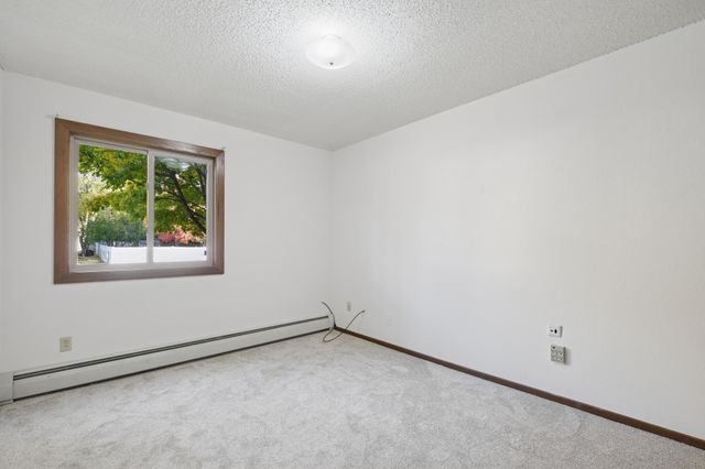 14620 Garrett Avenue 104, Apple Valley, MN 55124