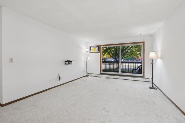 14620 Garrett Avenue 104, Apple Valley, MN 55124