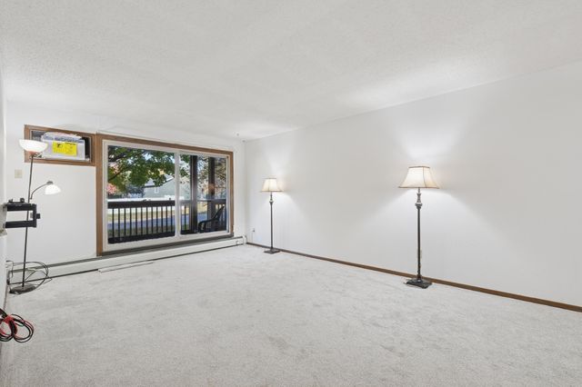 14620 Garrett Avenue 104, Apple Valley, MN 55124