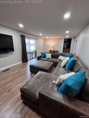 37695 Sarafina Drive, Sterling Heights, MI 48312