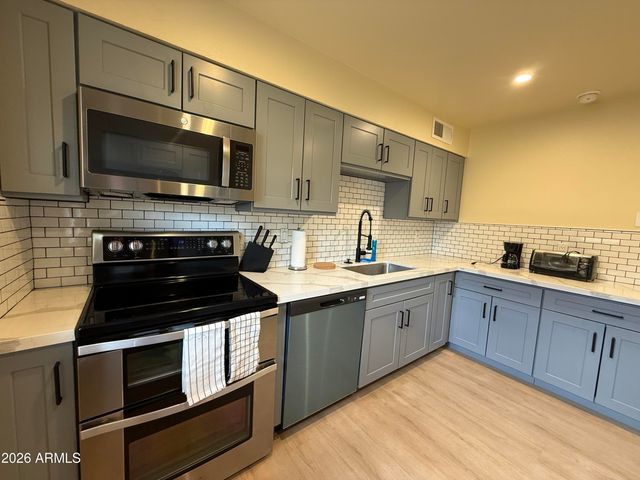 1312 W 5th Street, Tempe, AZ 85281