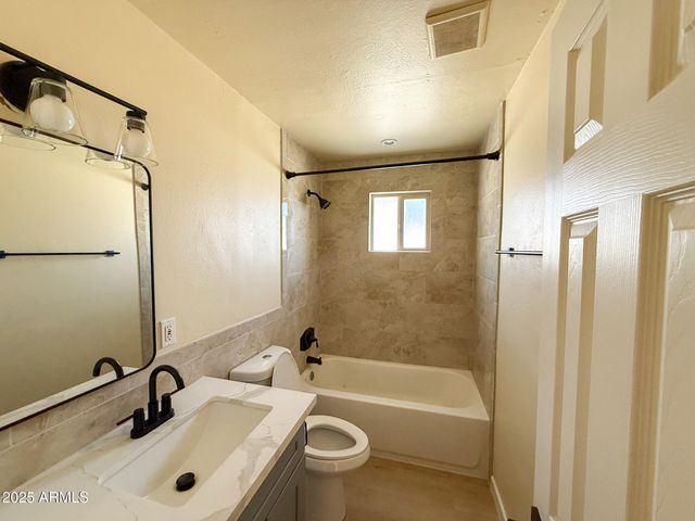 1312 W 5th Street, Tempe, AZ 85281