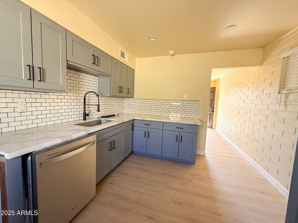 1312 W 5th Street, Tempe, AZ 85281