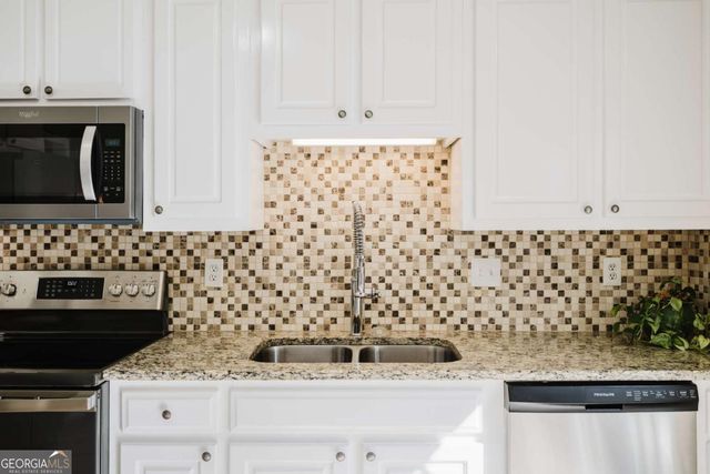 413 Etowah Valley Way, Woodstock, GA 30189