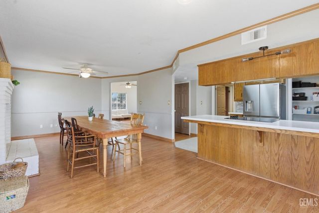 9000 Caymus Court, Bakersfield, CA 93312