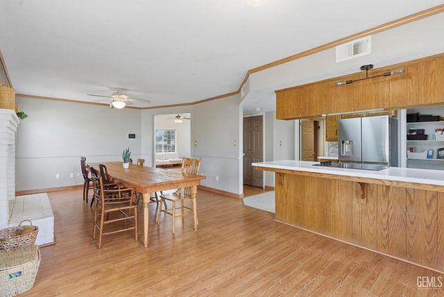 9000 Caymus Court, Bakersfield, CA 93312