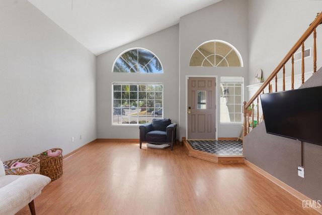 9000 Caymus Court, Bakersfield, CA 93312